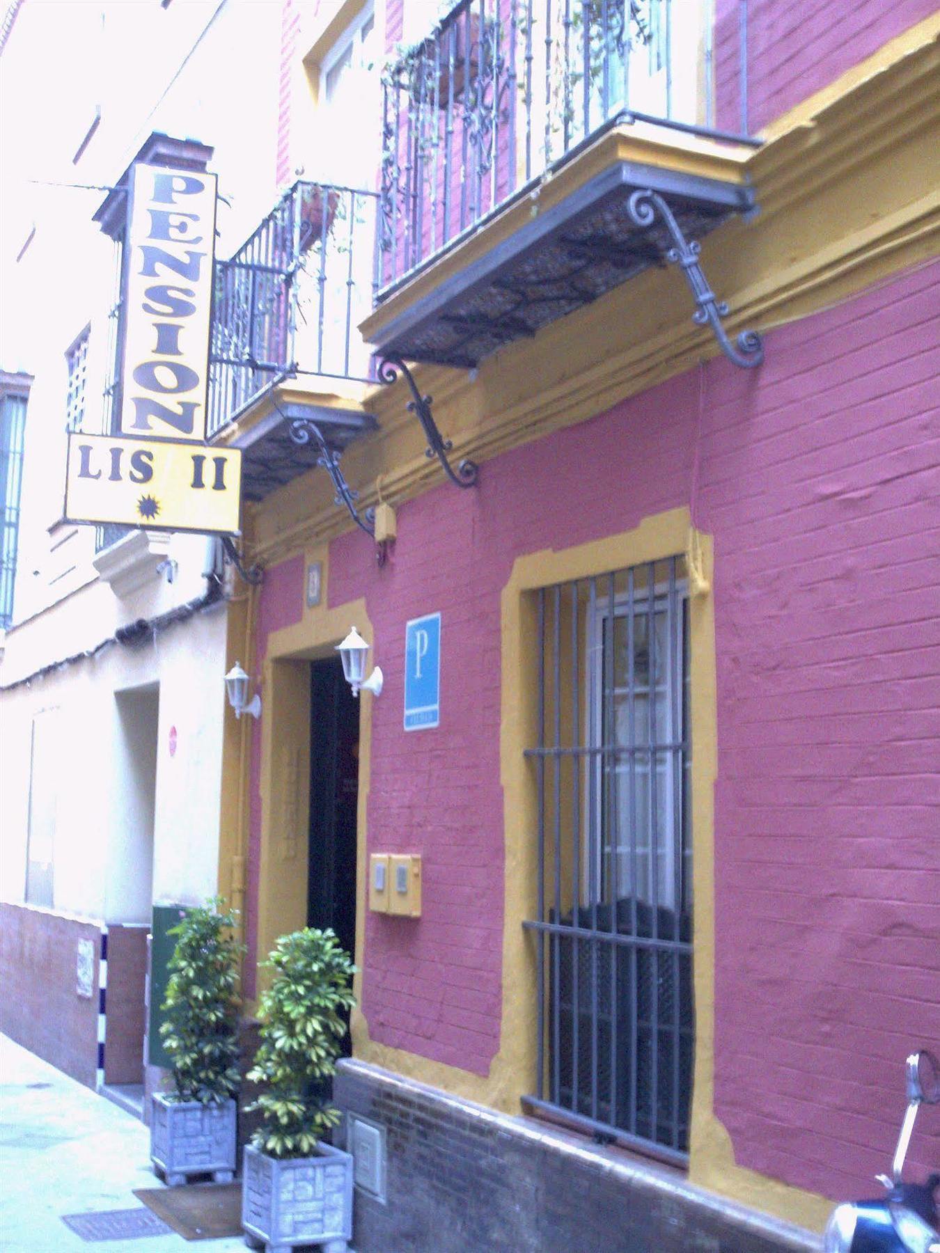 Pension Lisdos Sevilla Exterior foto